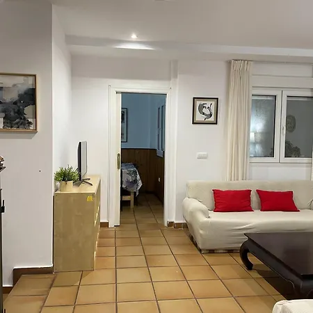 بيت للعطل Plaza Espana Family House *